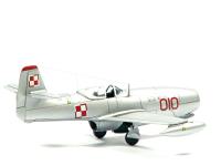 Jak 23 1-72Special Hobby (2) 